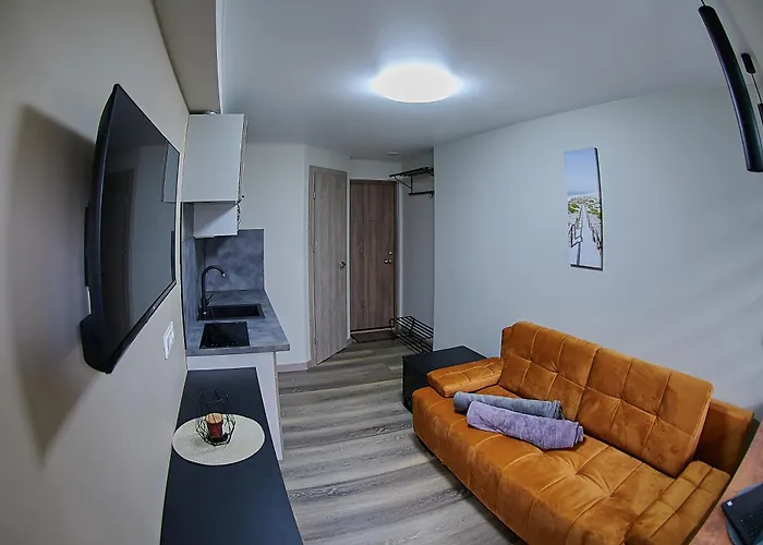 Cozy Visit, Studio4 With Balcony, 24h Self Chek-in, On The First Floor